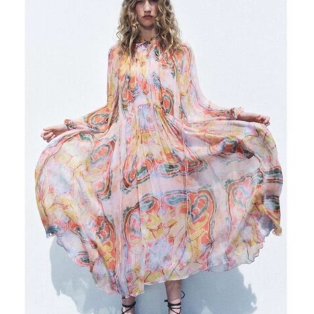 PRINTED MIDI DRESS ZW COLLECTION
MULTICOLORED. SIZE MEDIUM - Picture 4 of 7